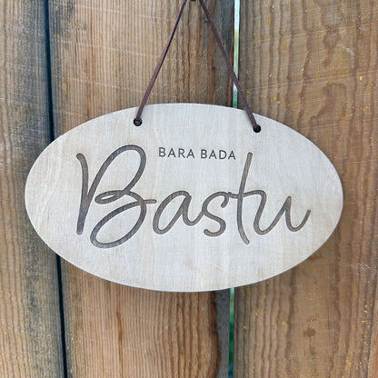 bara bada bastu saunakyltti bastu skylt koivuvaneri kyltti laserleikattu laser kaiverrus kyltti saunan oveen kotimainen tuote tuparilahja