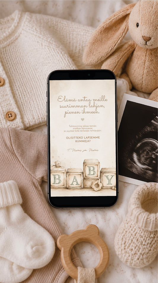 Digitaalinen kummipyyntökortti sinisillä BABY-palikoilla vauvanvaatteiden, ultraäänikuvan ja pehmopupun ympäröimänä – sähköinen kummipyyntö tulevalle kummille