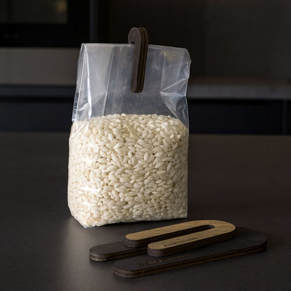 Puinen pussinsulkija