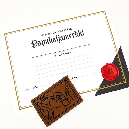 Papukaijamerkki ja diplomi – silitettävä kangasmerkki ja täytettävä diplomi, hauska lahjaidea 10 pistettä ja papukaija -sanonnasta, kotimainen design Dreamstuffilta
