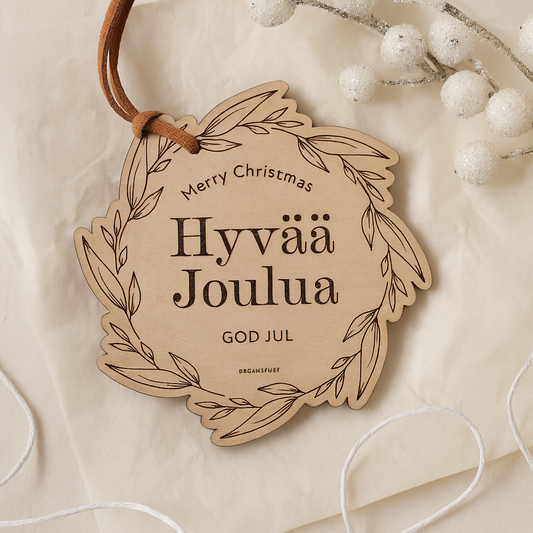 puinen joulukoriste, kuusenkoriste, lahjapaketti, skandinaavinen joulusisustus, ekologinen joulukoriste.